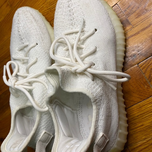 Yeezy 350 Creams - Picture 8 of 10